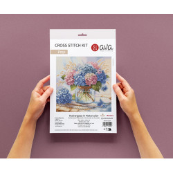 P052 - Hortenzijos akvarelėje (Hydrangeas in Watercolor) siuvinėjimo rinkinys AVA Stitch