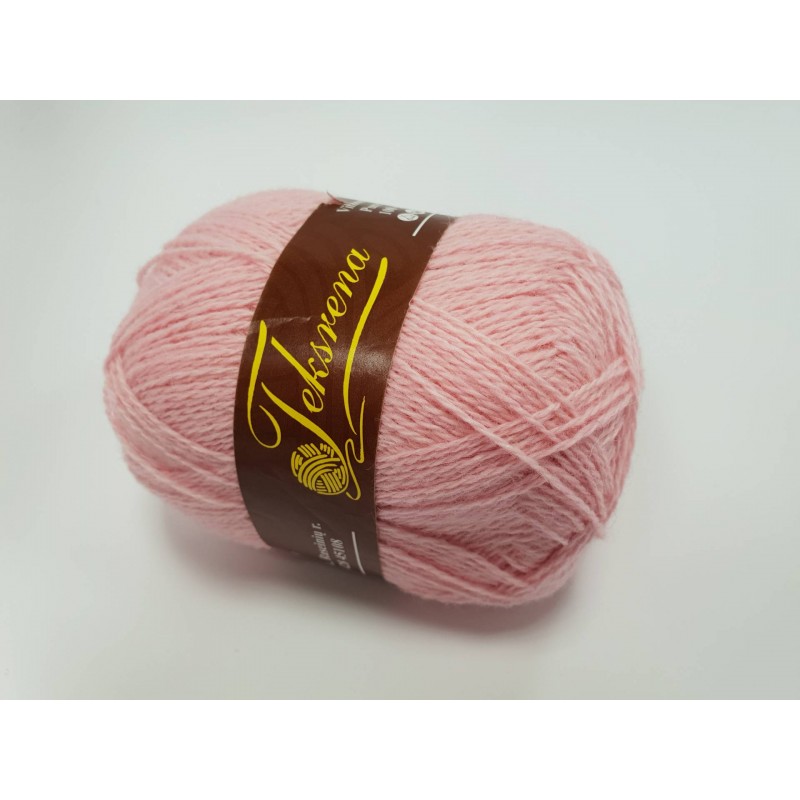 507 - šviesi rožinė Teksrena vilnoniai verpalai